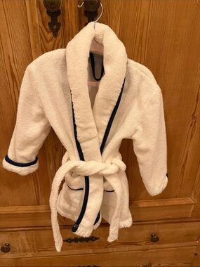 Hill House Baby Hotel Robe
